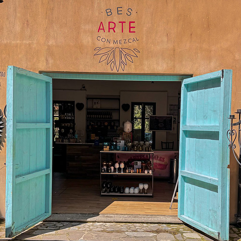 Bes - Arte con Mezcal